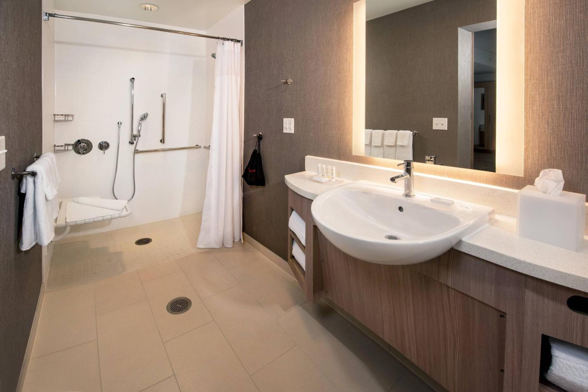 Springhill Suites By Marriott Frederick Exteriér fotografie